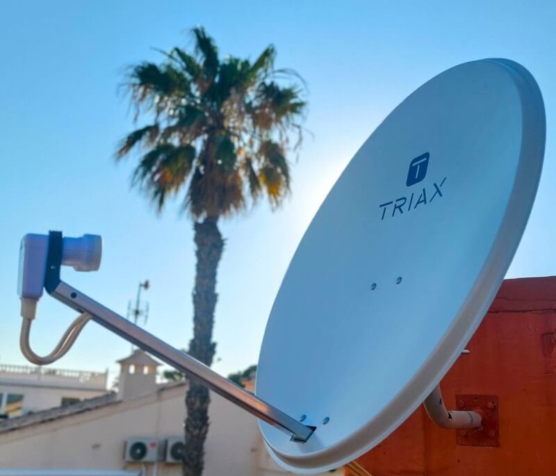 Triax-Satellitenschüssel installiert von TVsetup an der Costa Blanca